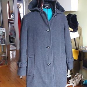 Jones New York pea coat size 8